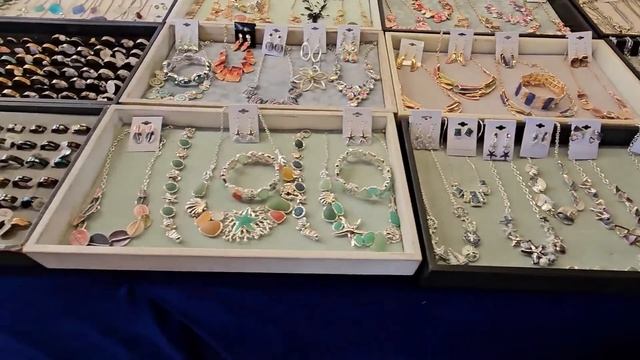 #390 Is The Red Barn Worth It? Exploring This Florida Favorite! 18.02.2026