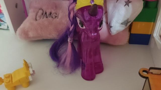 Май Литл Пони 
Давай заведёт собачку