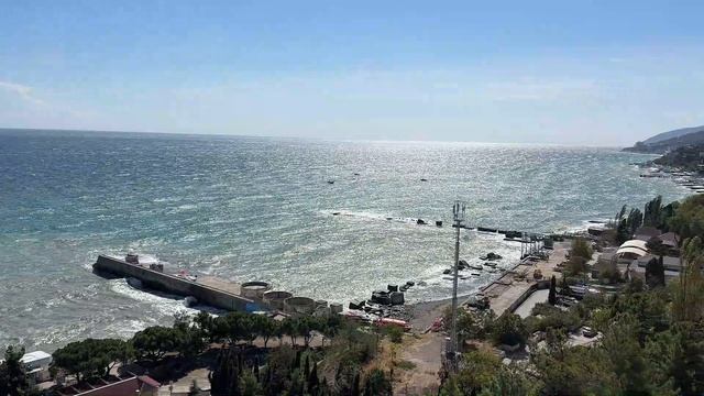 Вид с террасы нижних этажей апарт-отеля 