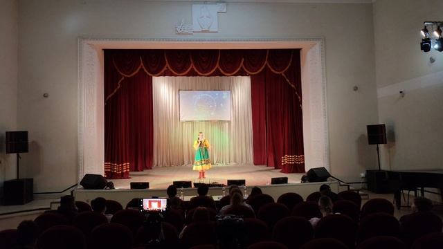 Солистка студии народного (фольклорного) пения 