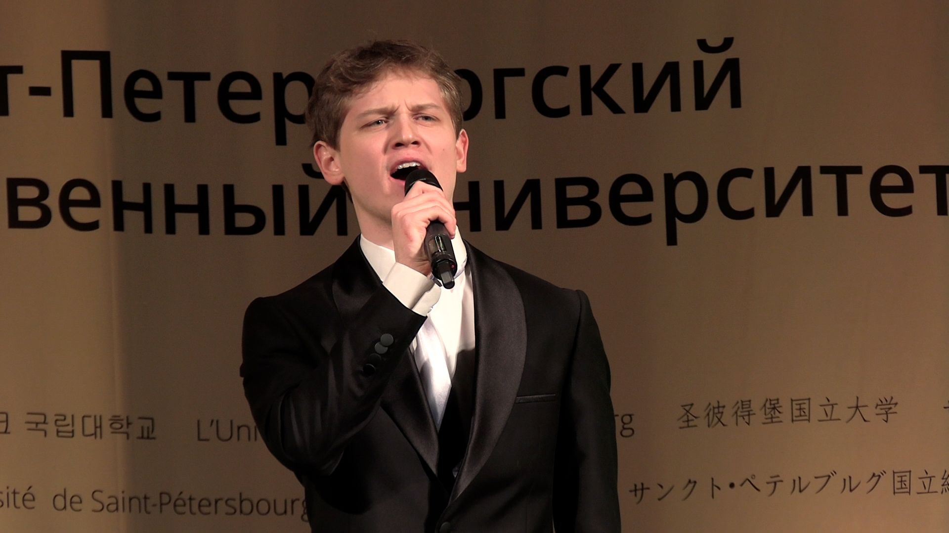 Туркин Григорий -Герои спорта (А.Пахмутова, Н.Добронравов)