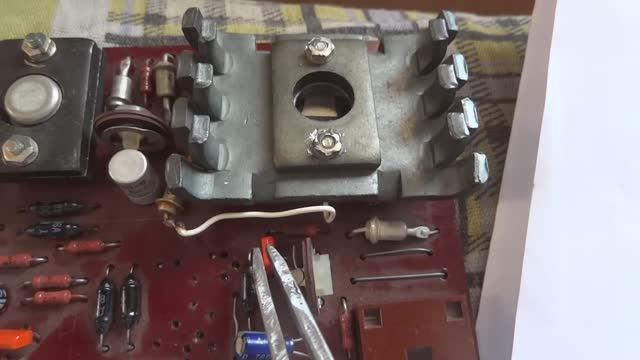 плавная настройка в приёмнике ИШИМ 003