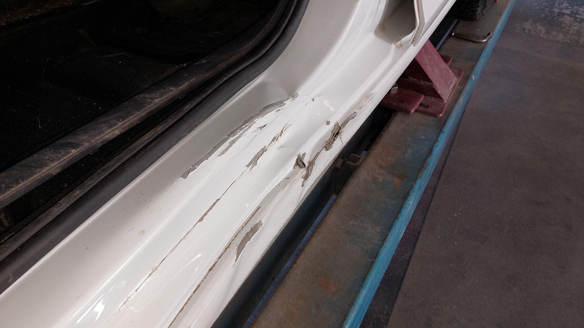 Шкода ремонт порога