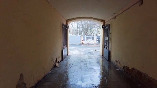 Moscow Walk. Wandering Around Metro Station Kitay-gorod. Maroseyka Street, Zabelina, Ivanova Gorka.