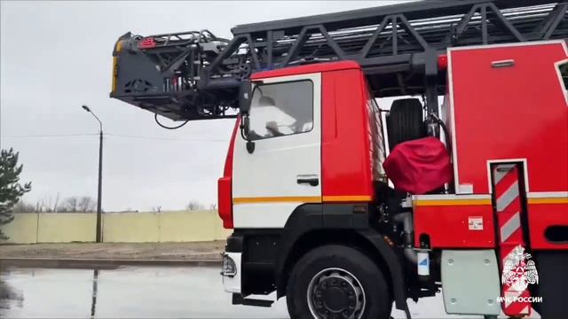 Сегодня мы чествуем тех, кто стоит на страже мира и защиты нашей Родины