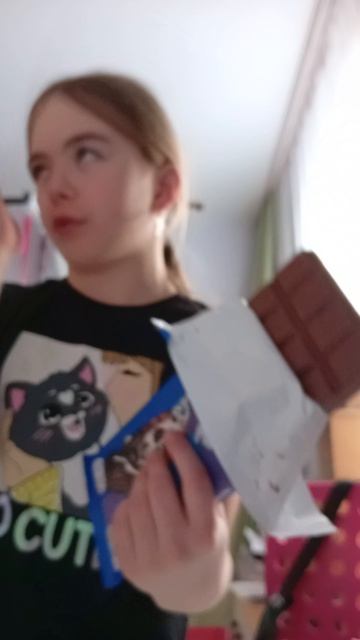 распаковка вкусняшки на мой ДР