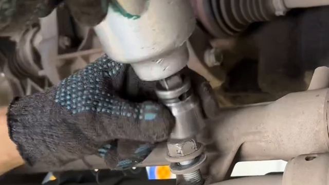 Ремонт рулевой рейки на LADA Vesta — устраняем стук и люфт своими руками