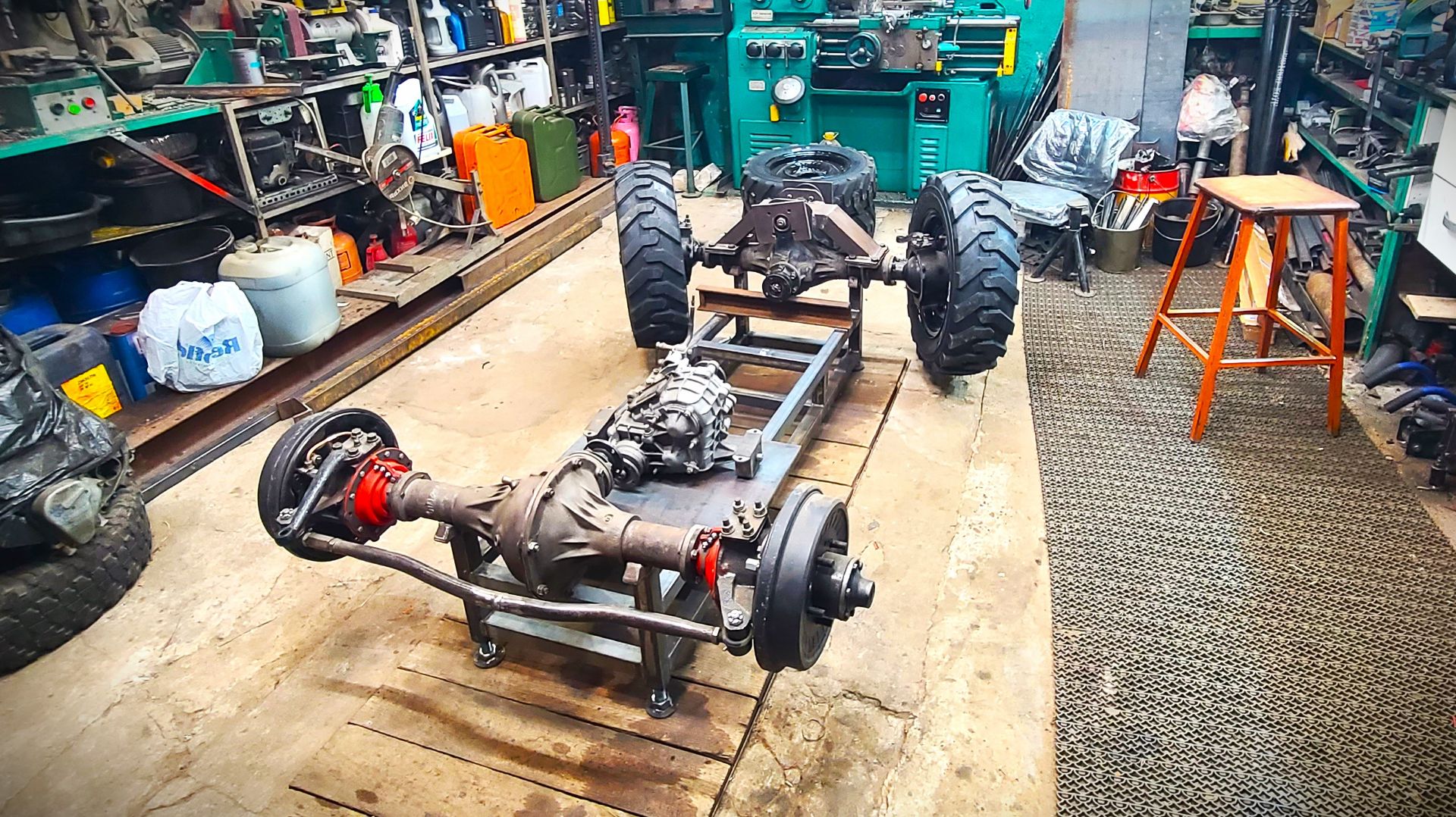 305a4b860a49cbbe787bf691eb03843e