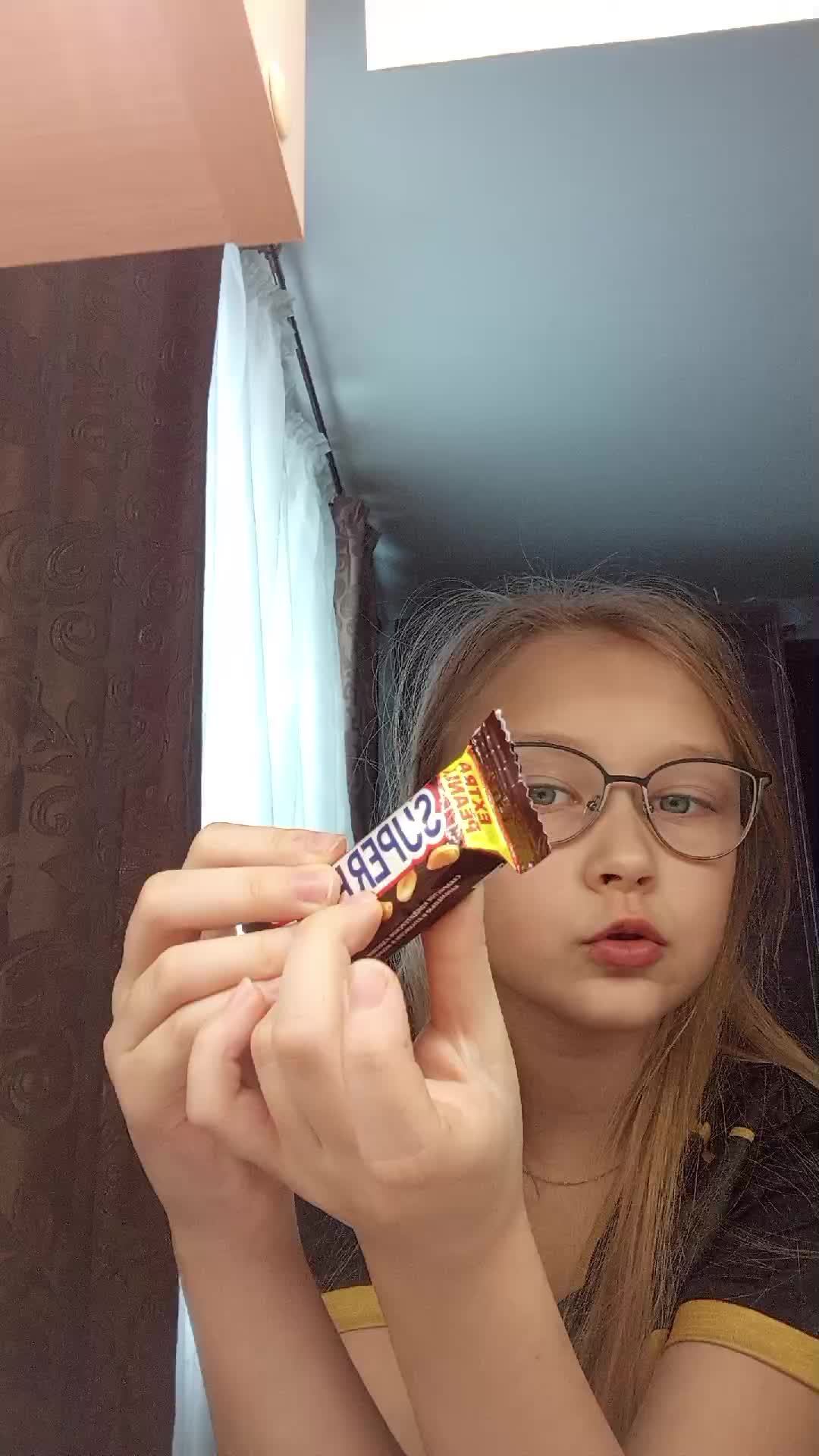 сникерс