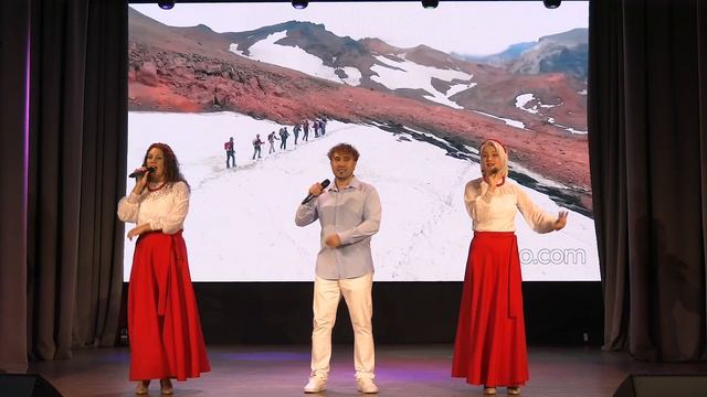 Фолк -группа 