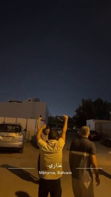 Люди в Бахрейне радуются прилетам иранских «Гераней» по базе 5-го флота ВМС США.