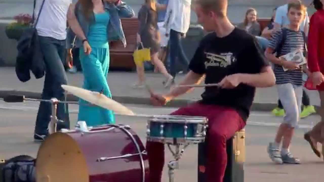 Russian Drummer in the Gorky Park. Парк Горького. Барабанщик.