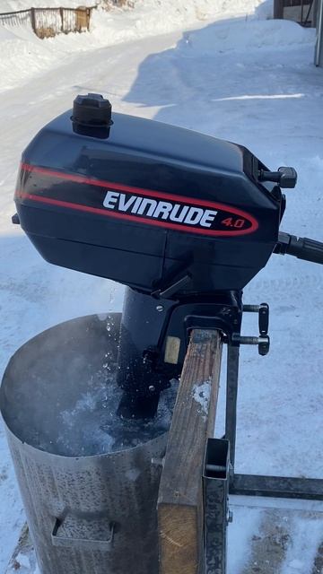 Лодочный мотор Джонсон Эвенруд.