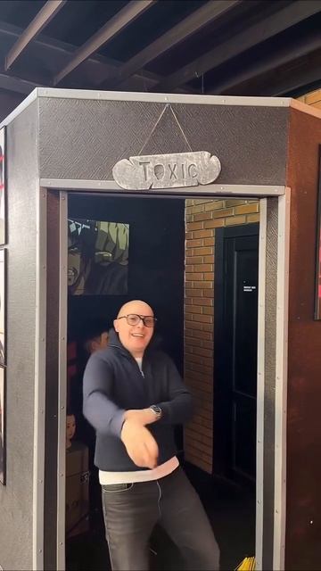 возьми телефон детка