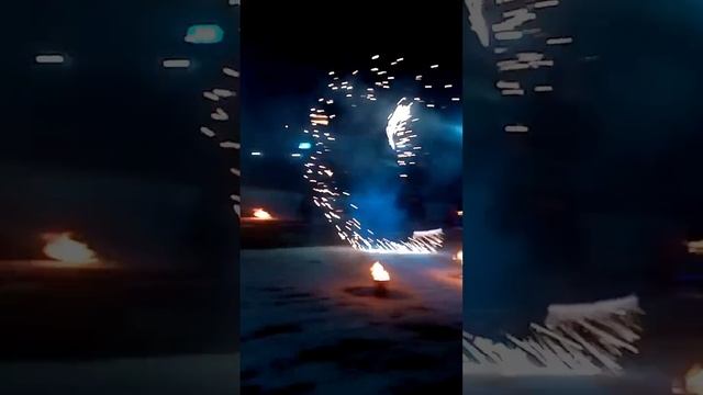 когда я провела новый год с родителями 31 декабря в кафе, и мне было очень, очень круто
