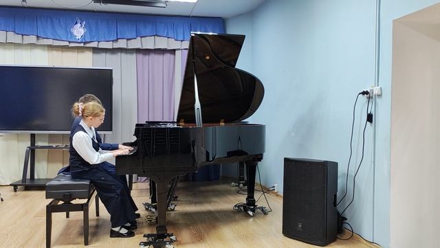 Дуэт Серго Полина, Пурунгуй Владимир - В.А. Моцарт - Сонатина F-dur (1 часть)