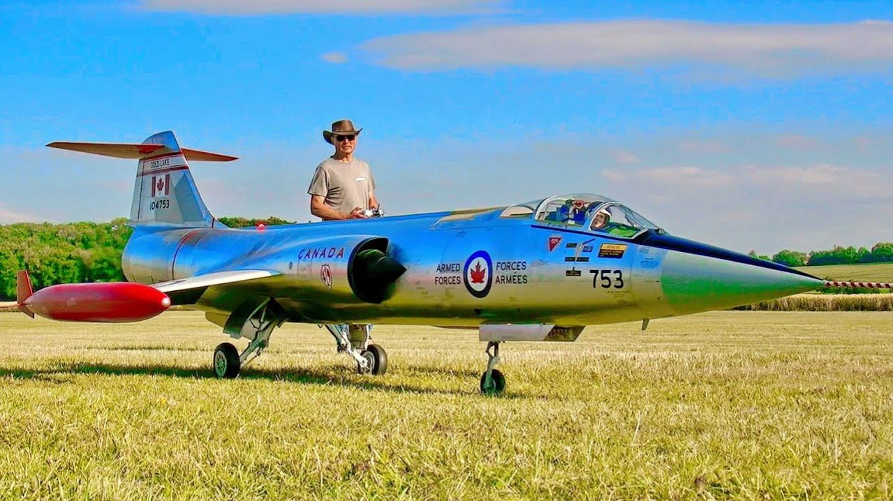 ВАУ !!! ПОТРЯСАЮЩЕ !!! ОГРОМНЫЙ RC F-104 STARFIGHTER / ШКАЛА 1:4 МОДЕЛЬ ТУРБИНА СТРУИТ