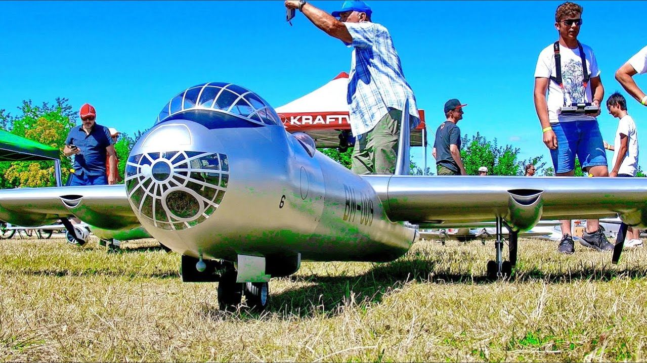 ПОТРЯСАЮЩЕ !!! ОГРОМНЫЙ !! CONVAIR B-36 ДАЛЬНИЙ БОМБЕР