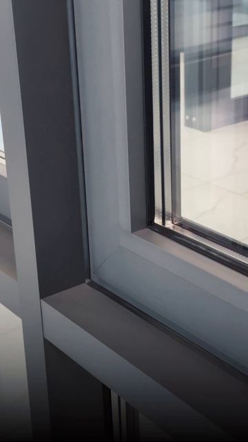 Уникальная открываемая створка для дома бизнес-класса «Ориент» от компании Alutech