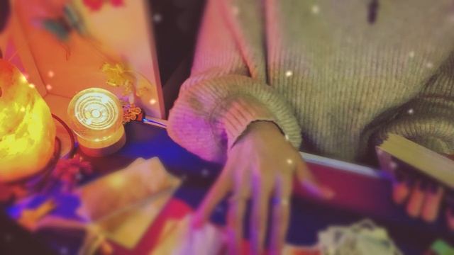 Какой у него интерес привлекает