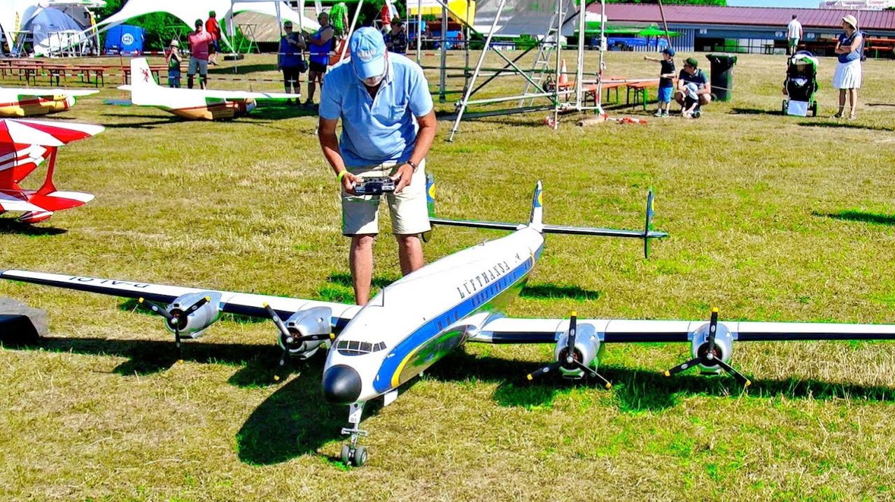 LOCKHEED L-1649 СУПЕРЗВЕЗДА / ПОТРЯСАЮЩАЯ ЭЛЕКТРИЧЕСКАЯ МАСШТАБ RC МОДЕЛЬ АВИАЛАЙНЕР