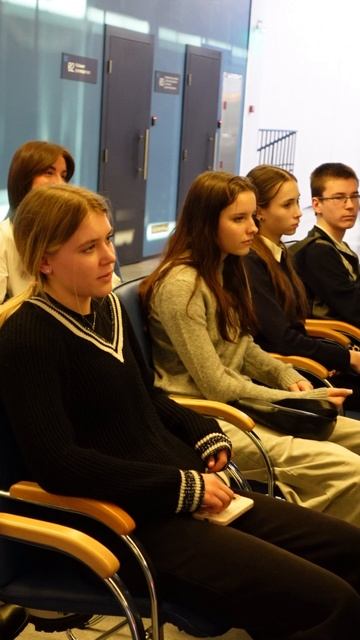 Время смотреть фильм «Почему вымерли мамонты» в IT-куб.Гагарин