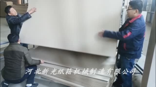 Полуавтоматический укладчик для производства и укладки z-картона - видео в работе