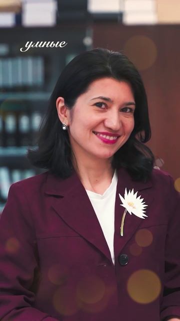 С праздником, милые дамы!