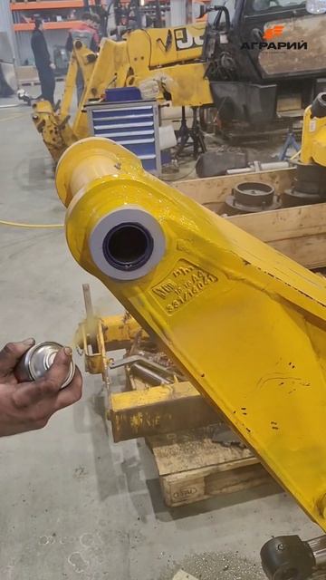 наплавка, рассточка и восстановление отверстий на  погрузчике JCB 541-70