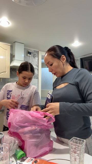 Покупки к 8 марта, ищите меня в Max Supermamabeauty