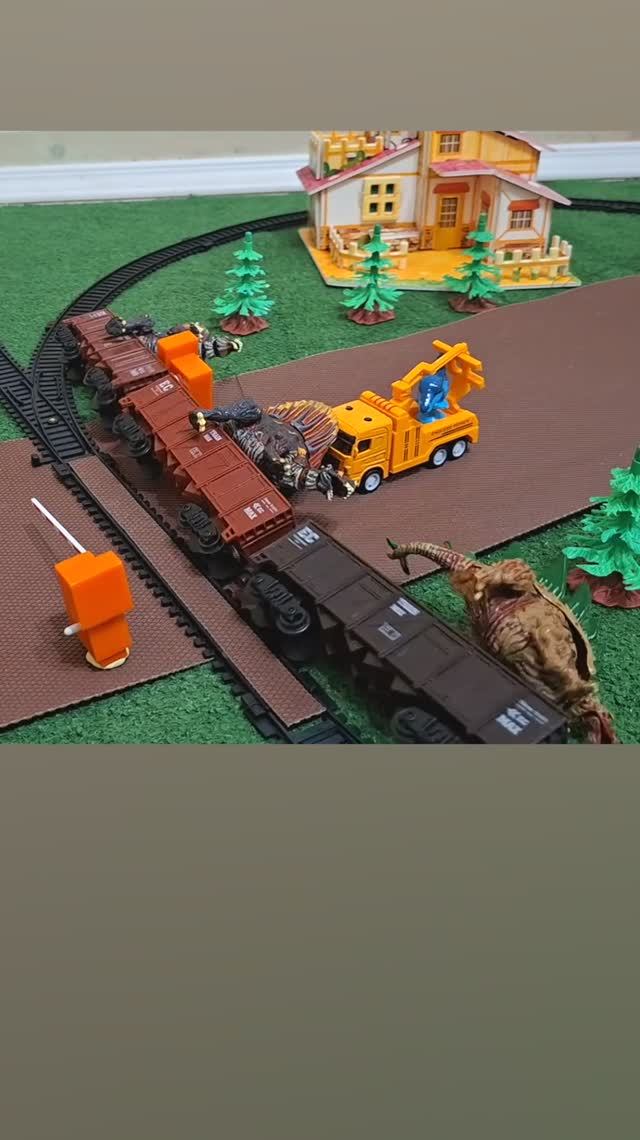 Динозавры на поезде авария на жд переезде - Мультики