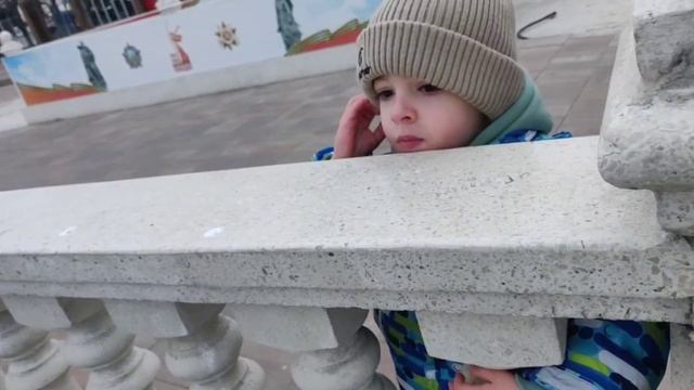 Парк. Поезд. Прогулка