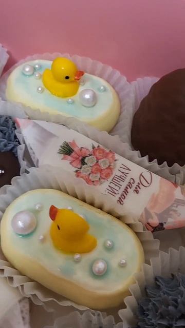 Пирожные картошка, птичка, мусс