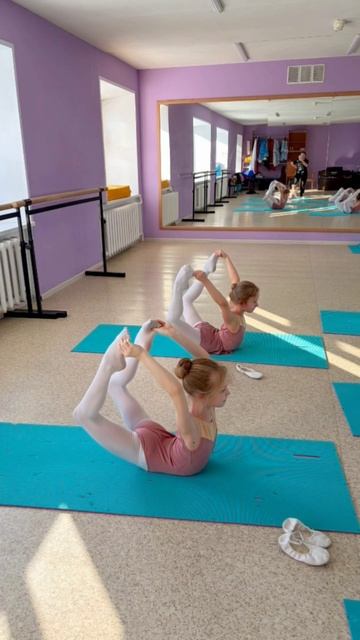 Театр танца АртИст-Закулисье Младшая группа