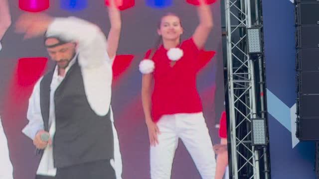 Маргарита Заварицкая в составе эстрадного хора Гордость Александр Степанов ST  Музыка гордых 2025