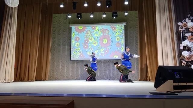 Гуляй, Настя - профессиональный концертный ансамбль народного танца 