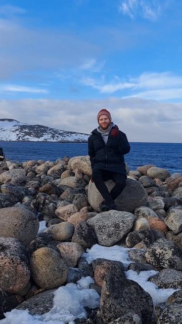 В Териберке во время позирования прокрался вертолет