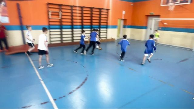 27b719a744ce2cc19fb98e8669c33bf5