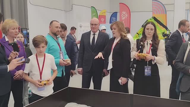 Первый сборочный - профориентационный практико-ориентированный кластер по сборке моделей спецтехники