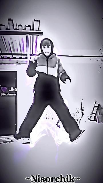 Ребята монтаж в CapCut!! оставил в коментах скопируйте и введите Гугл плей или AppStore