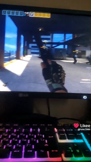 пишите комментарии если у вас такой ножик в CS GO