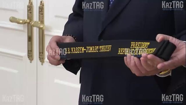 токаев врезал по доске