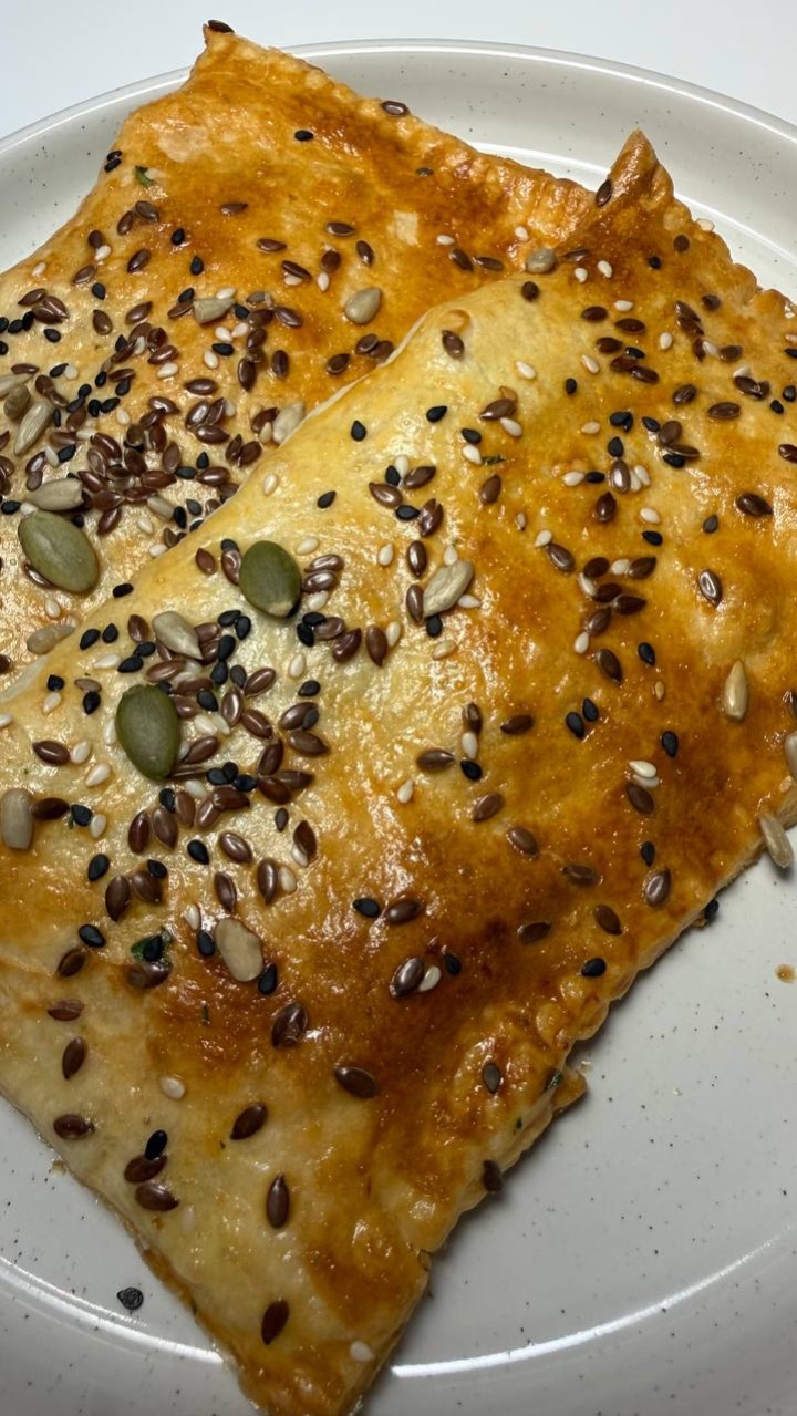 F99ae03d4580408195ed1b5e21df58a1