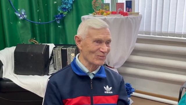 Женственности вечные черты