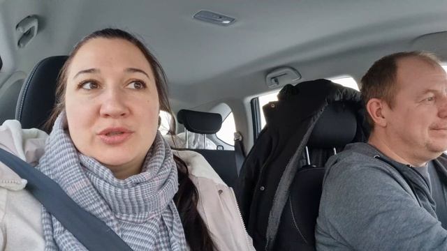 В Новый Уренгой первый раз на новой машине/ Летти воет и спит на ручках