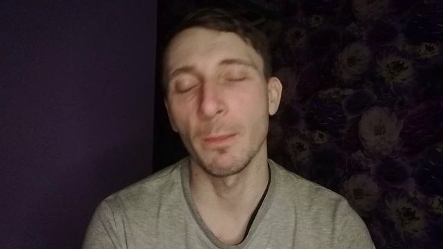 Почему телефон Camon не может включится?