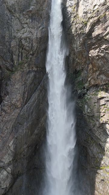 2 Суфруджинский водопад.  Обзор в полёте