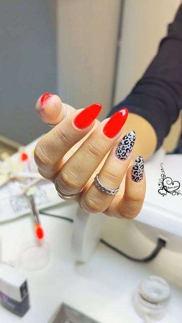 Маникюр Омск