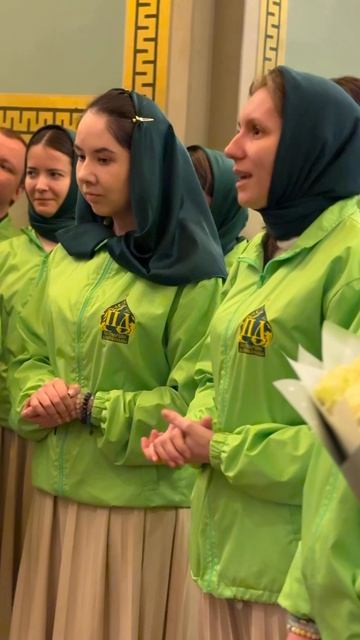 Патриаршие добровольцы поздравили Предстоятеля с 50-летием архиерейской хиротонии