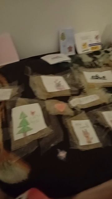 Миша уговаривает маму купить весь магазин